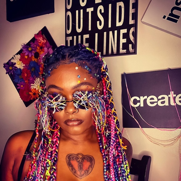 Meet your Posher, Ashley - Picture 1 of 5